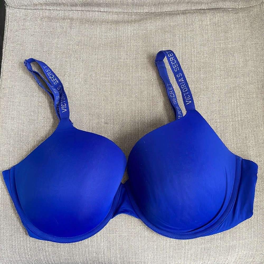Victoria’s Secret T-shirt push up bra